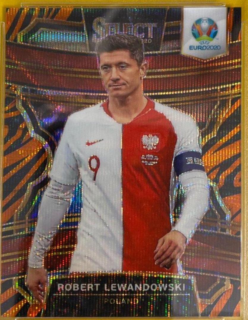 Robert Lewandowski [Tiger Stripe Prizm] #23