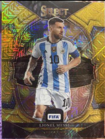 Lionel Messi [Gold Mojo] #4