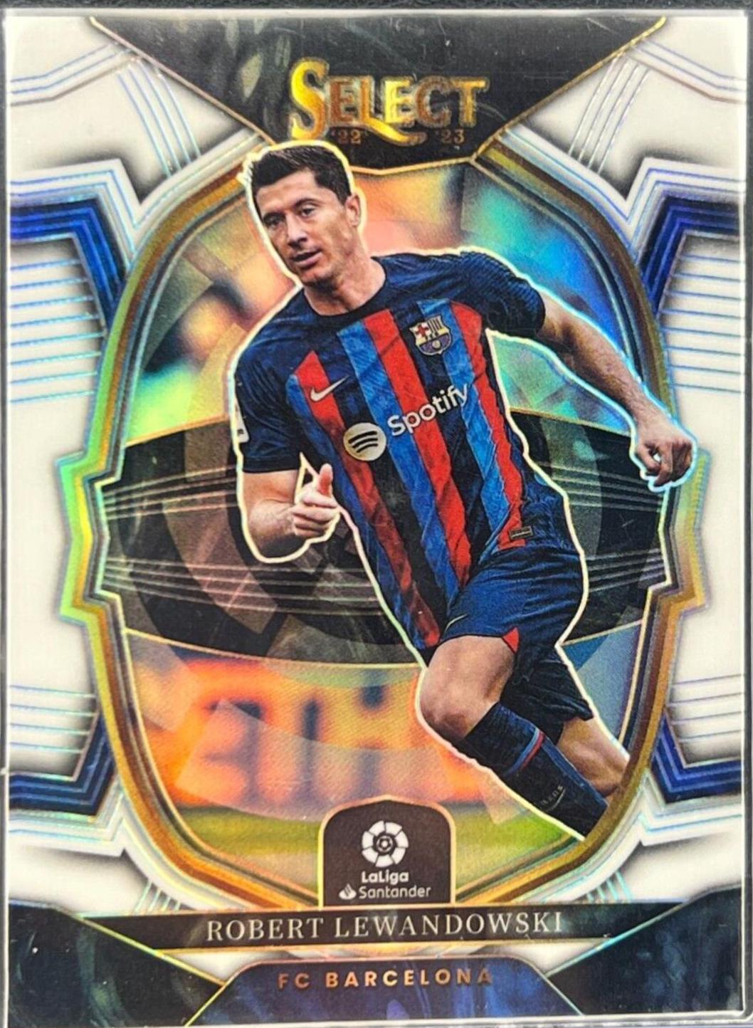 Robert Lewandowski [White] #34