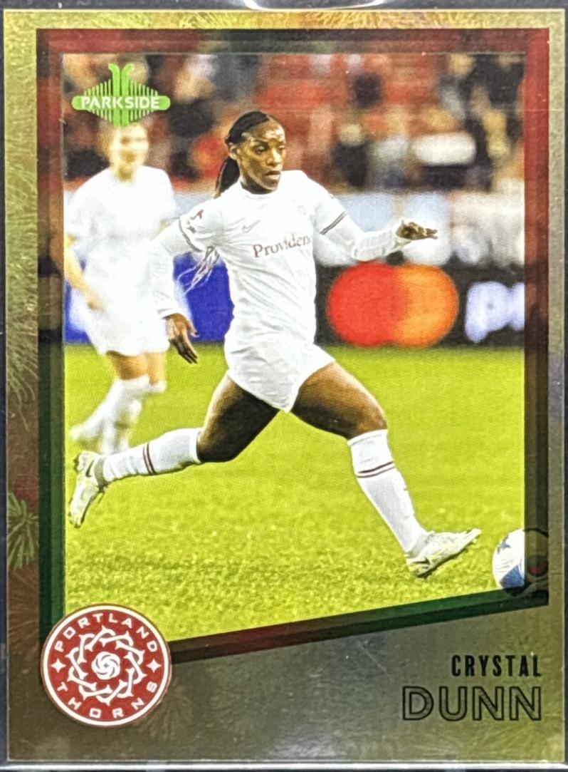 Crystal Dunn [Foil] #106