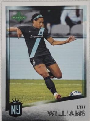 Lynn Williams [Foil] #52
