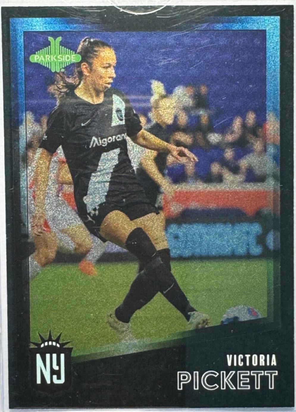 Victoria Pickett [Black White] #109