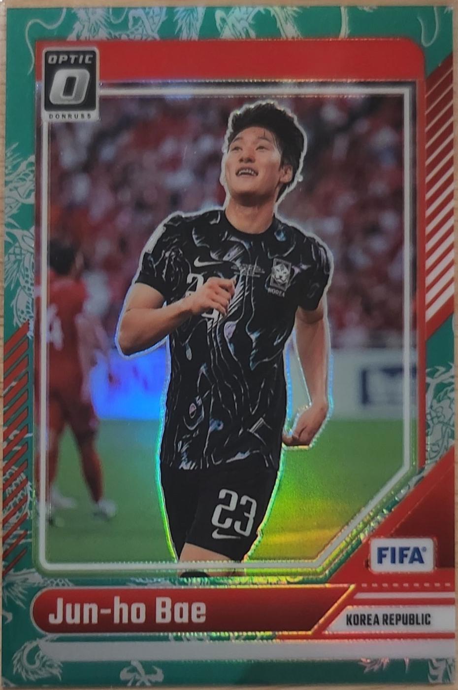 Jun-Ho Bae [Dragon Scale Optic] #47