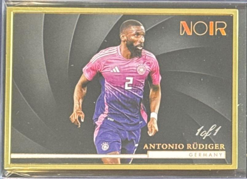 Antonio Rudiger [Holo Platinum] #128