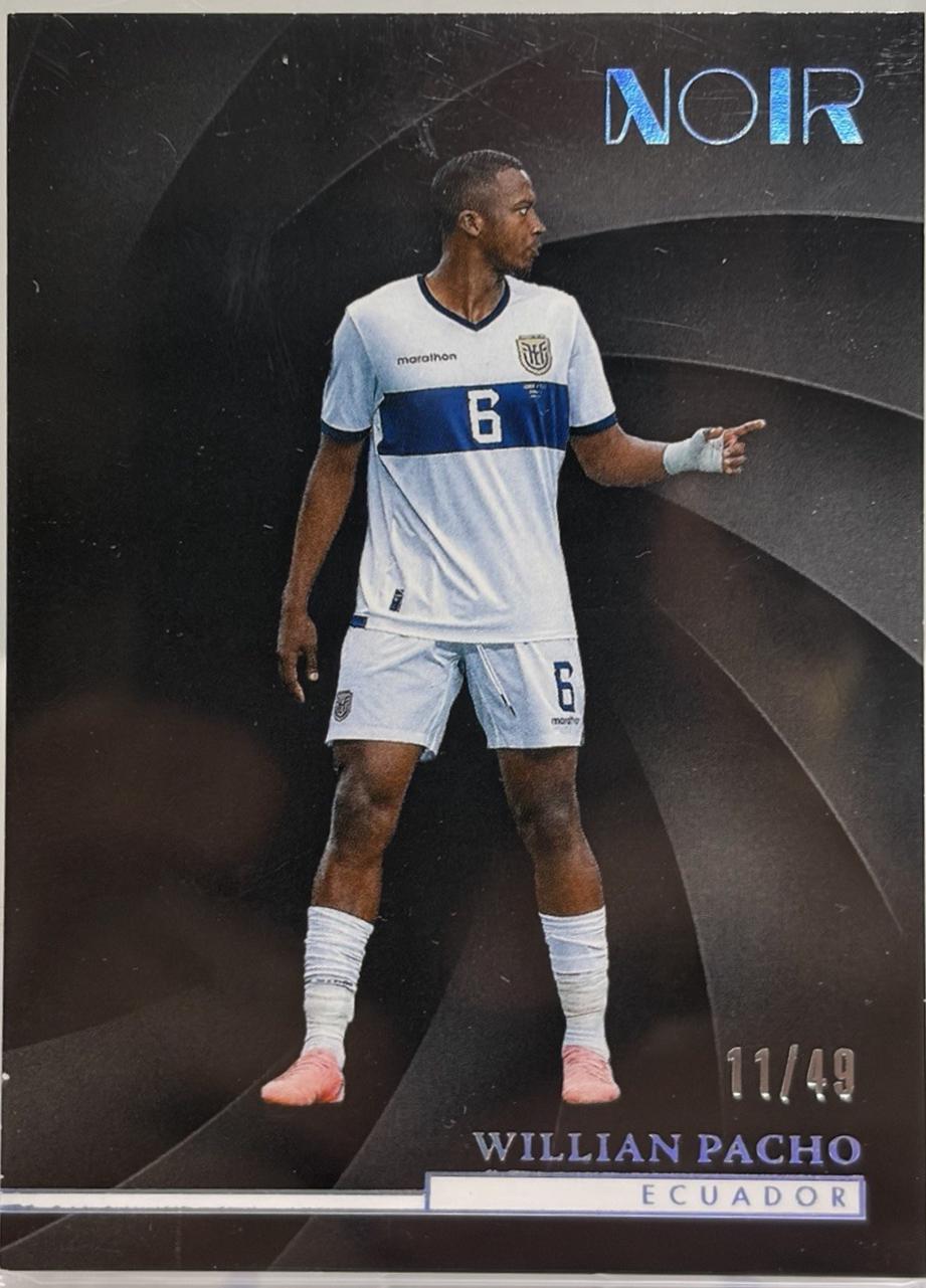 Willian Pacho [Holo Silver] #3