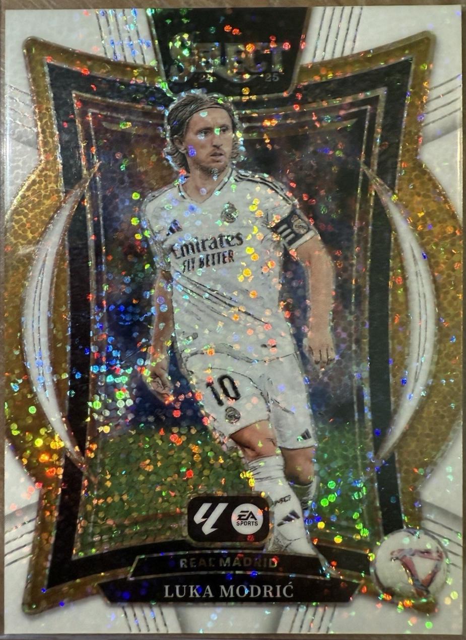 Luka Modric [White Sparkle] #20