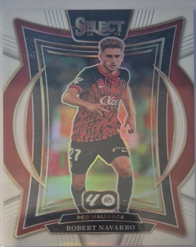 Robert Navarro [White] #8