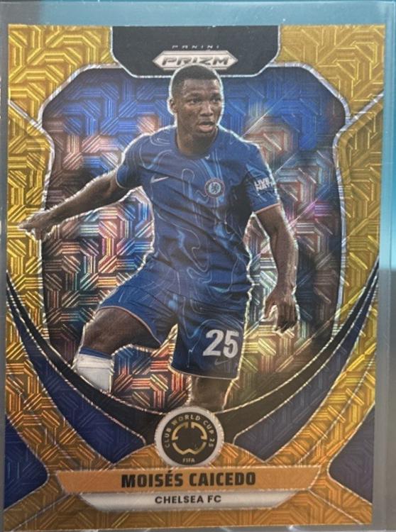 Moises Caicedo [Gold] #70