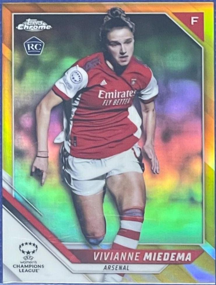Vivianne Miedema [Gold Refractor] #10