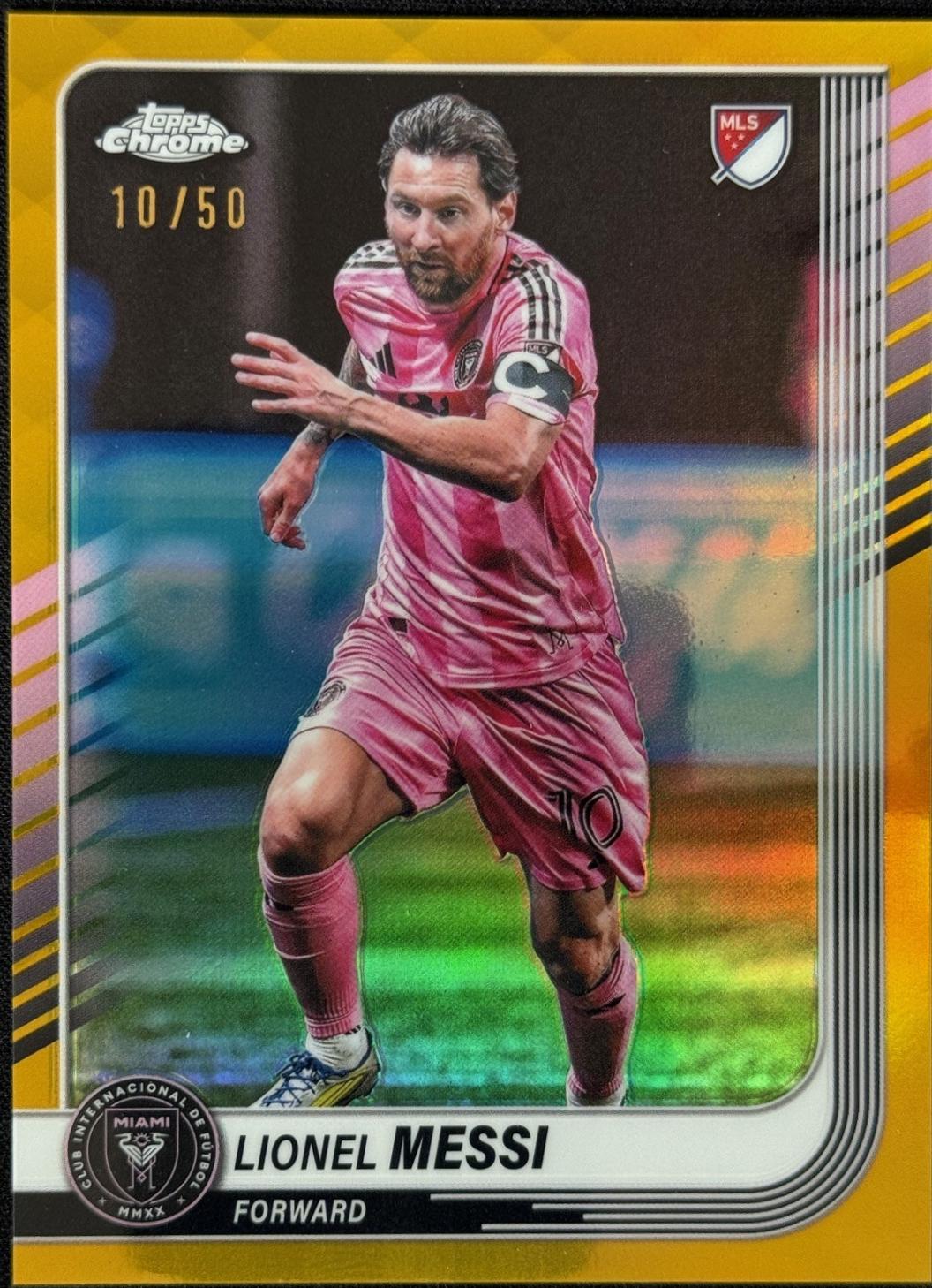 Lionel Messi [Gold Refractor] #10