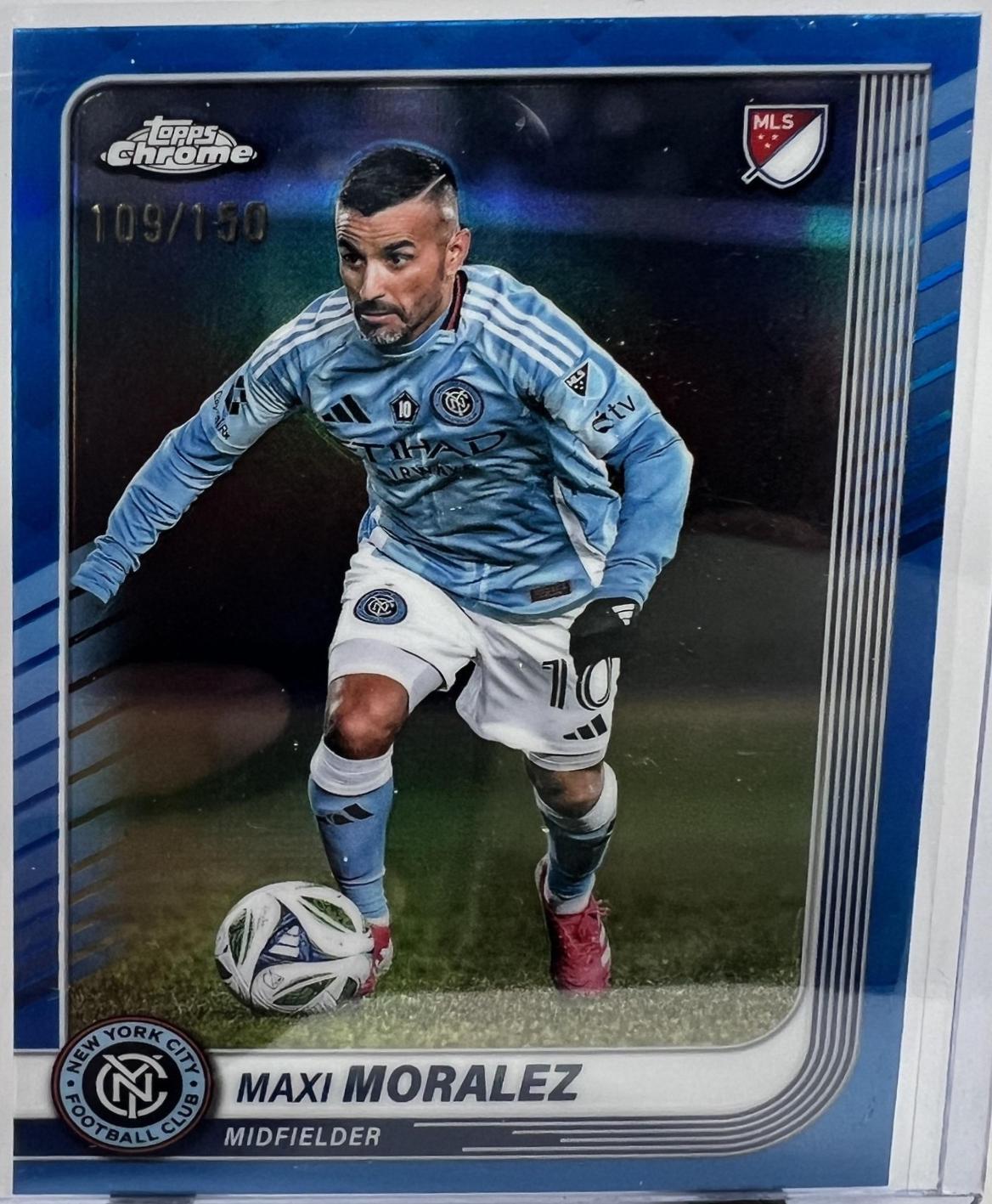 Maxi Moralez [Blue Refractor] #112