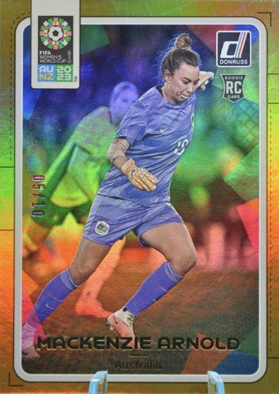 Mackenzie Arnold [Gold] #10