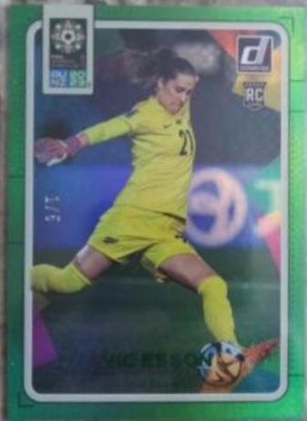 Vic Esson [Green] #121