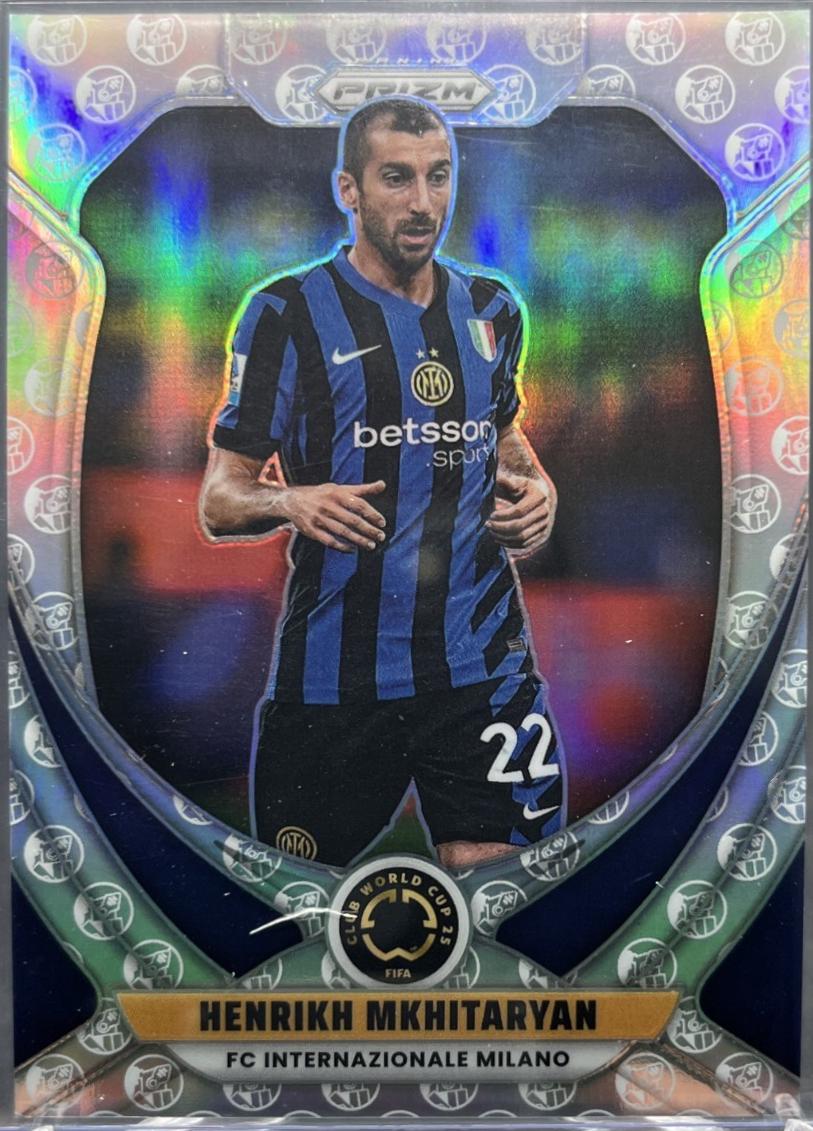 Henrikh Mkhitaryan [White Knight] #90