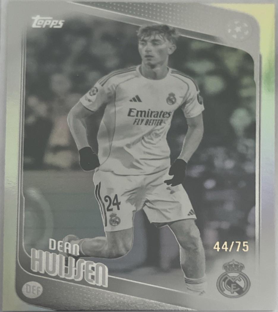 Dean Huijsen [Black White] #39