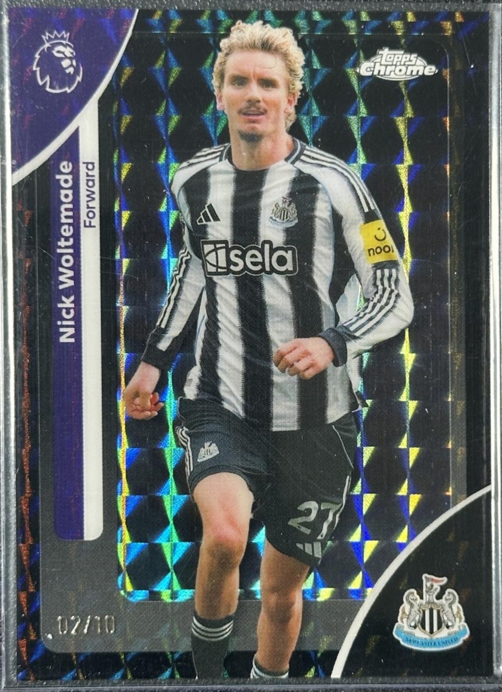 Nick Woltemade [Black Refractor] #145
