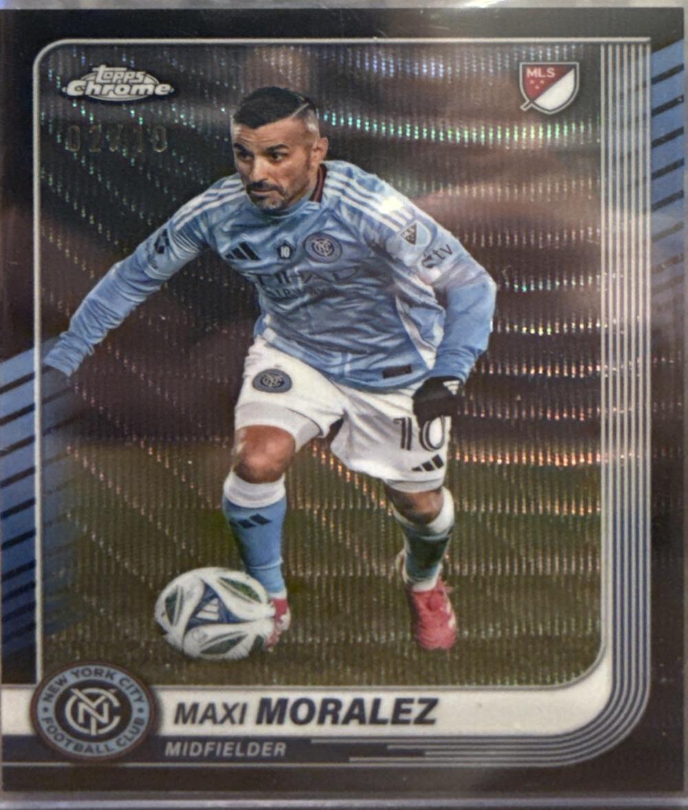 Maxi Moralez [Black Wave Refractor] #112