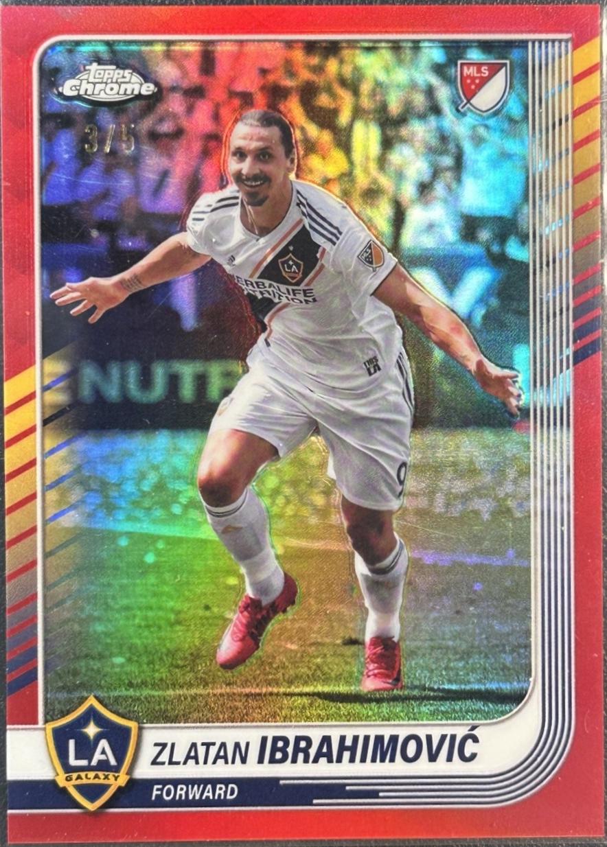 Zlatan Ibrahimovic [Red Refractor] #9