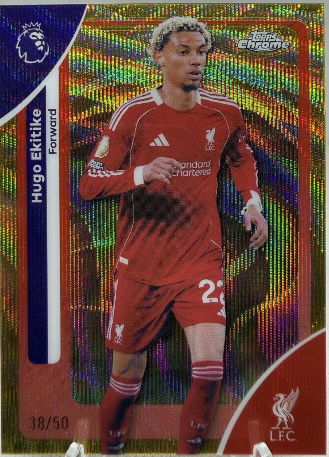 Hugo Ekitike [Gold Wave Refractor] #120