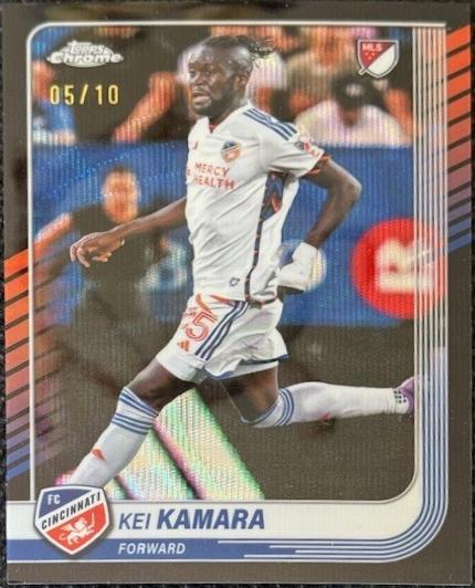 Kei Kamara [Black Wave Refractor] #102