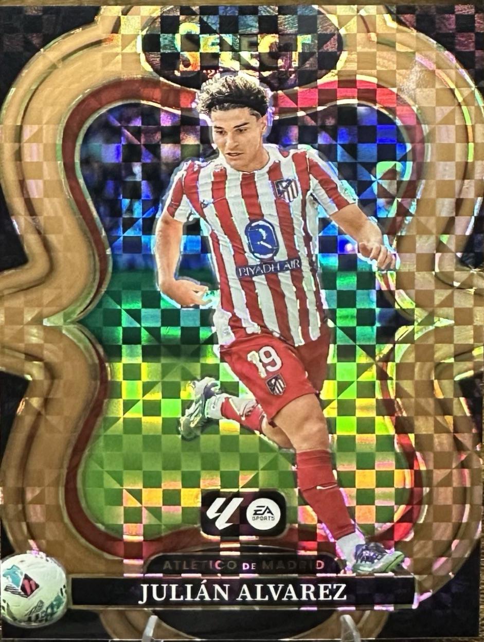 Julian Alvarez [Bronze Checker] #125