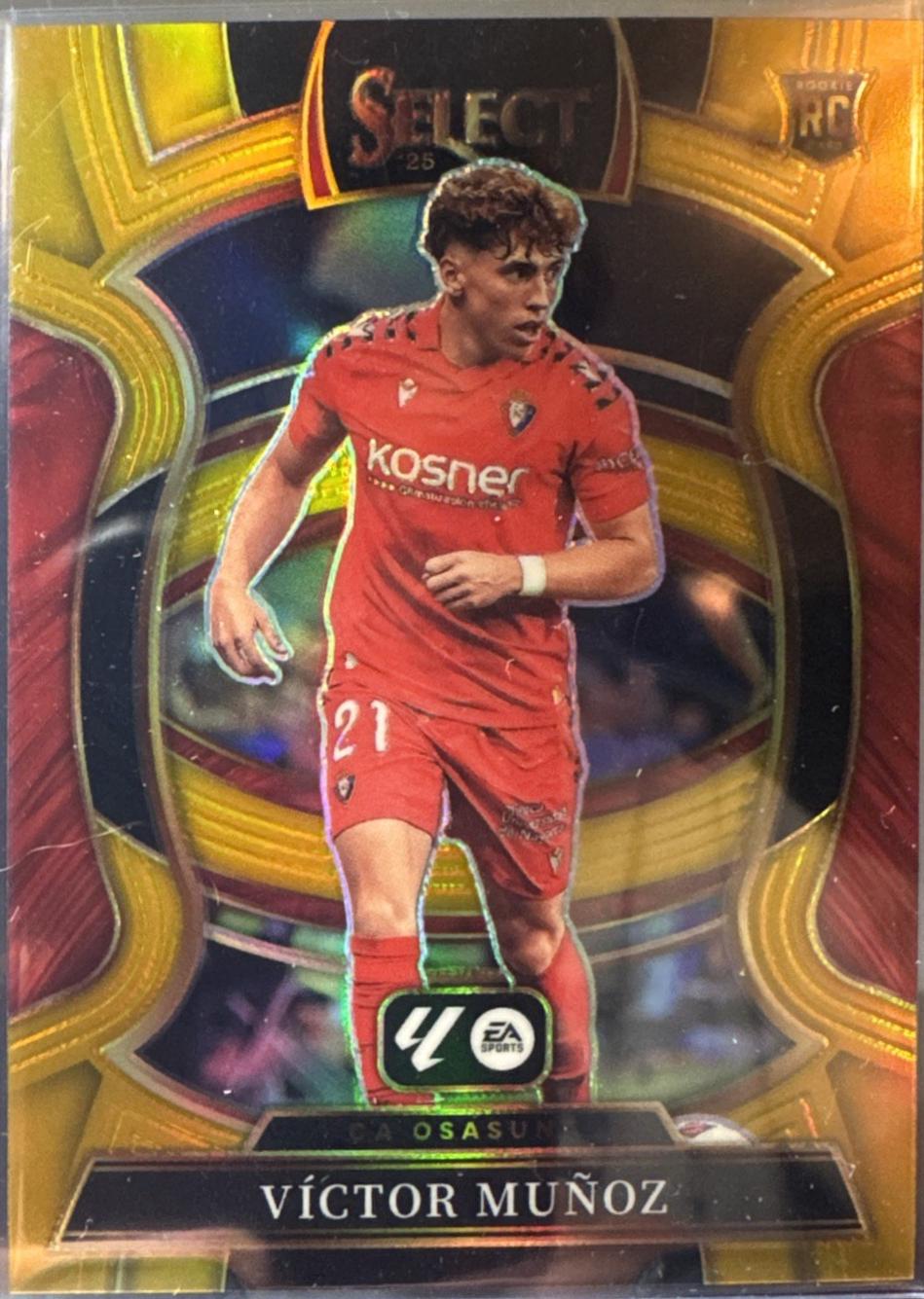 Victor Munoz [Gold] #42