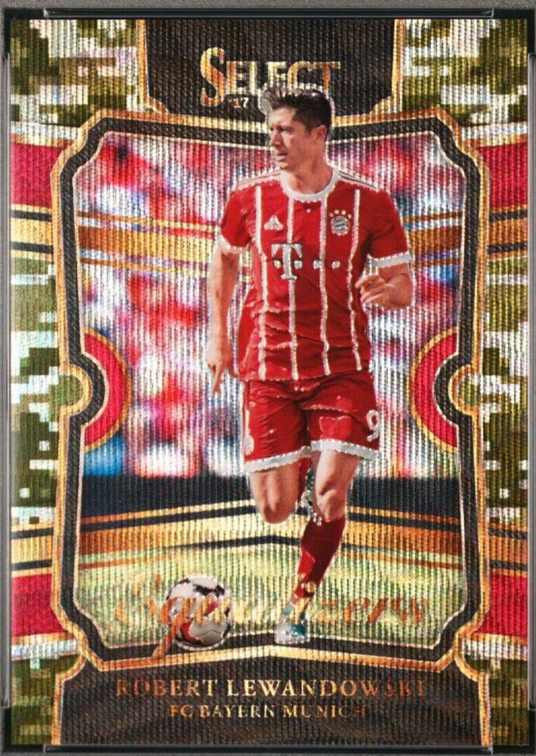 Robert Lewandowski [Camo] #EQ-1