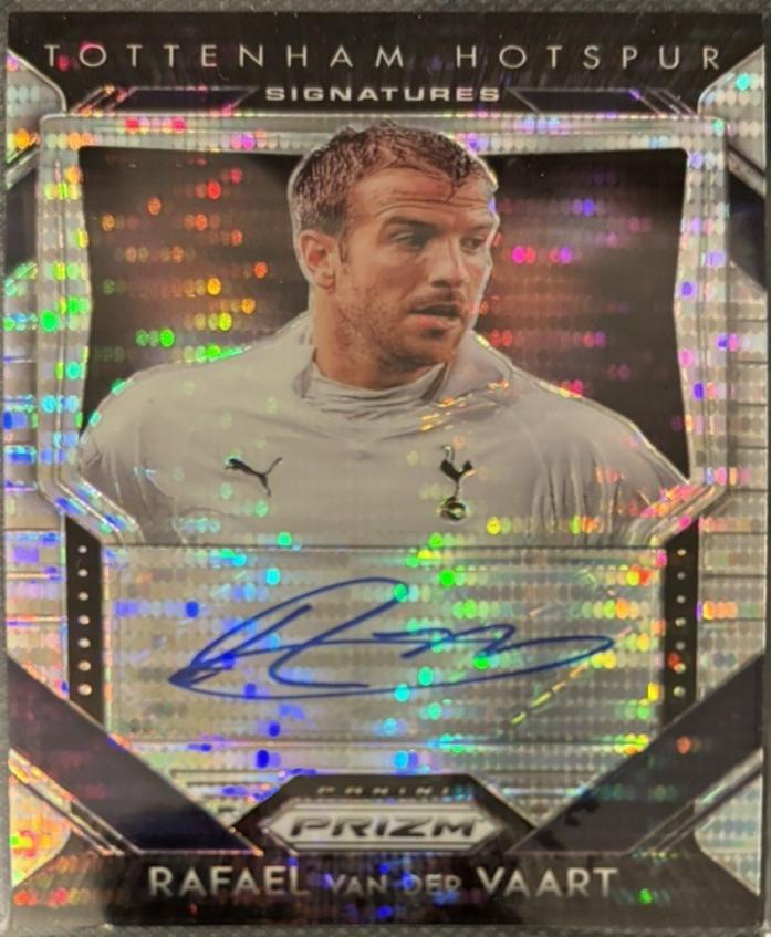Rafael van der Vaart #29
