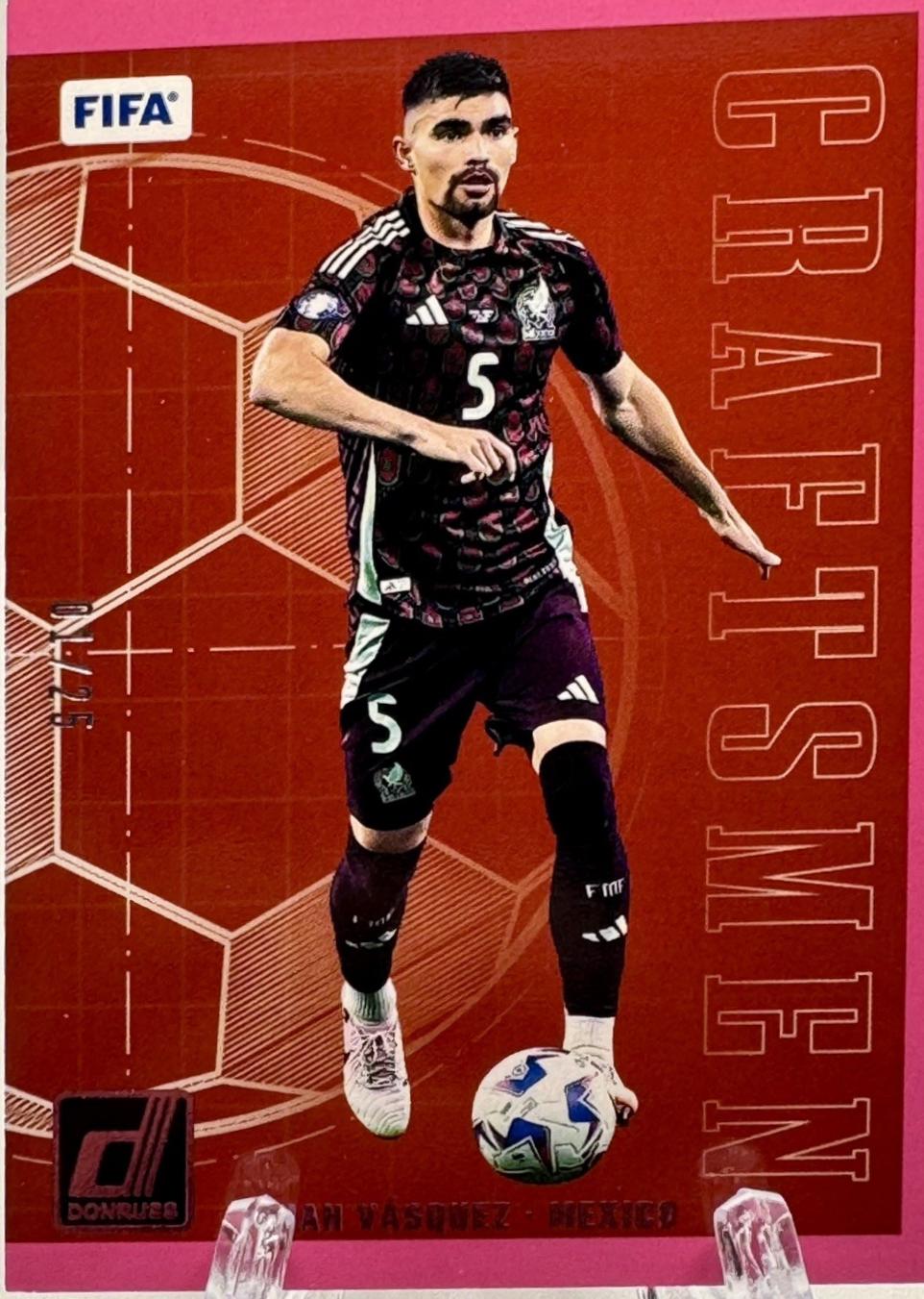 Johan Vasquez [Pink] #4
