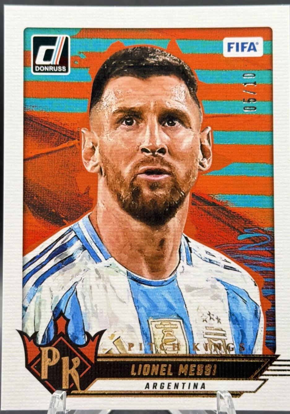 Lionel Messi [Gold] #10