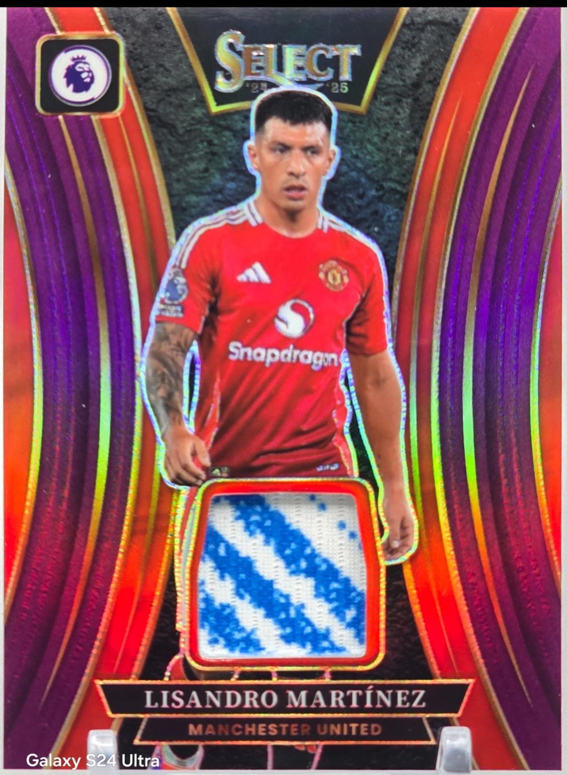 Lisandro Martinez [Purple] #30