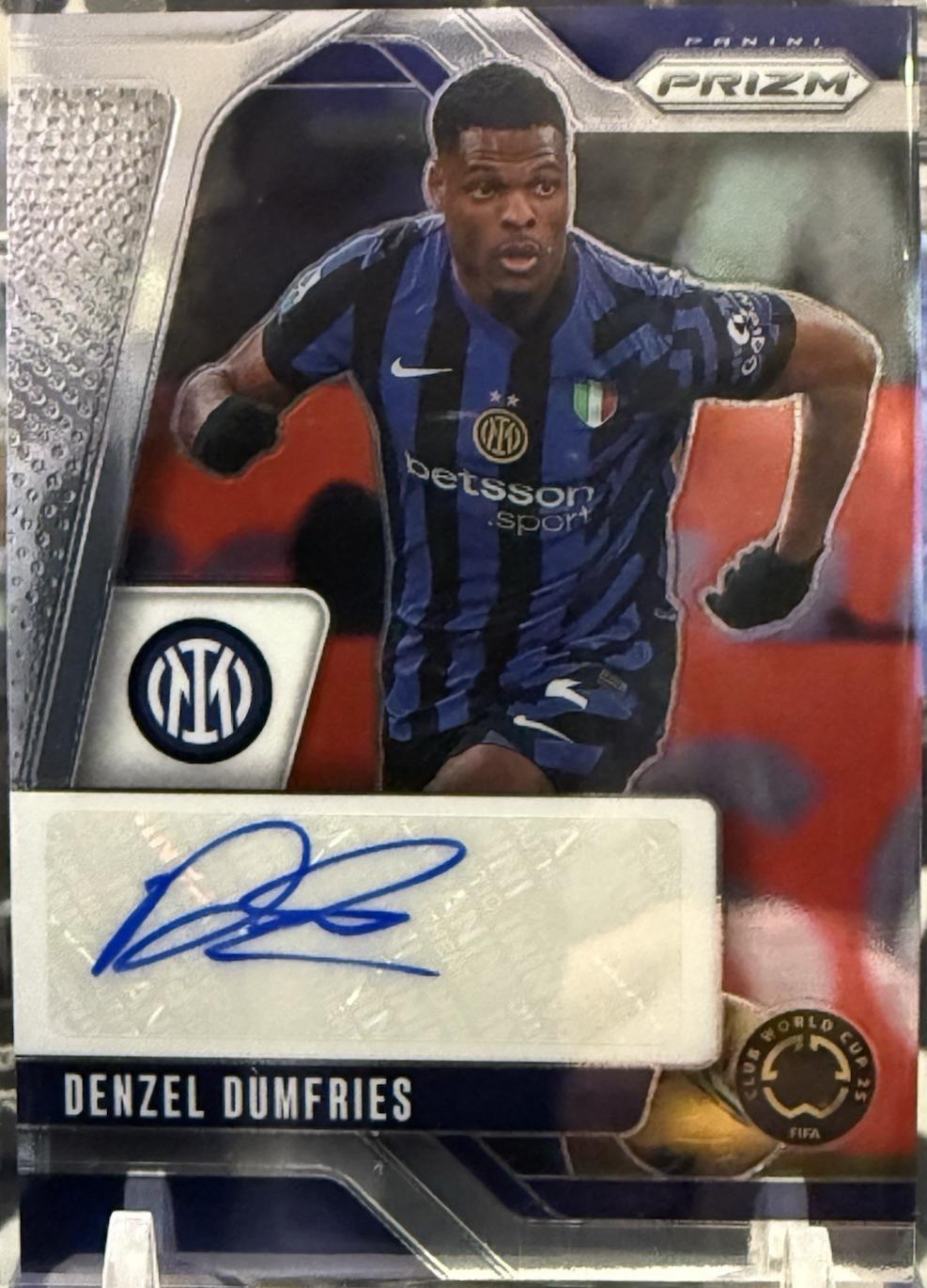 Denzel Dumfries #12