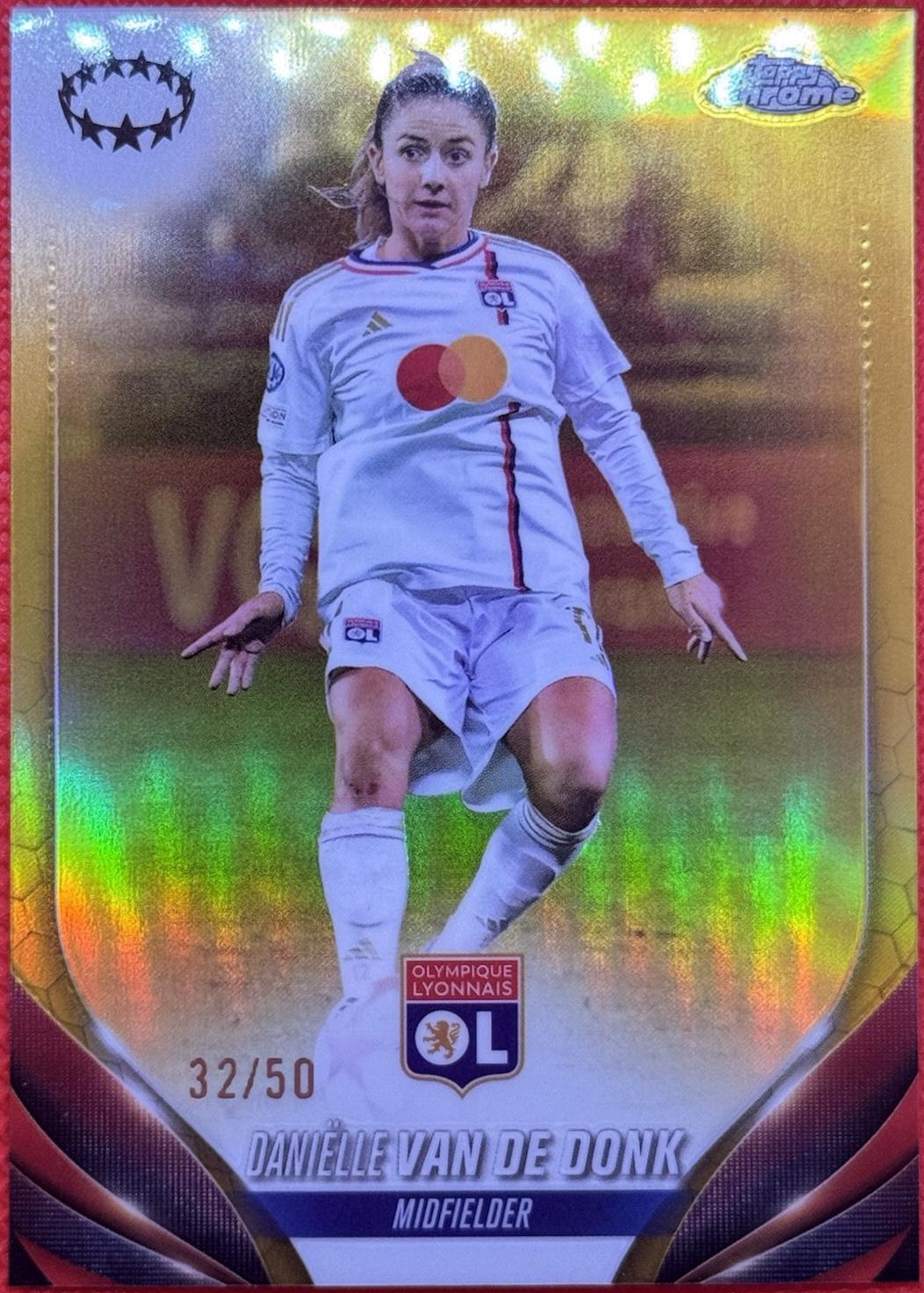 Danielle van de Donk [Gold Refractor] #36