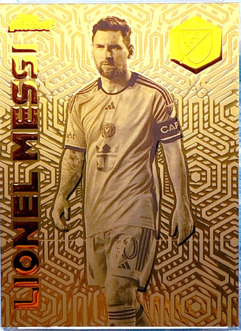 Lionel Messi [Gold] #FI-10