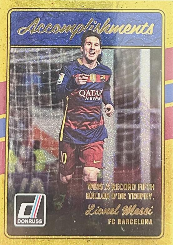 Lionel Messi [Gold] #4