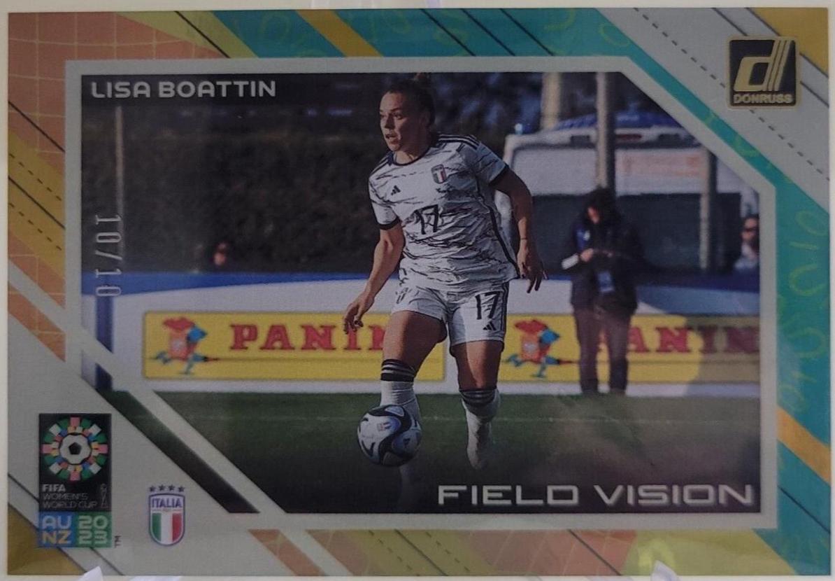 Lisa Boattin [Gold] #11