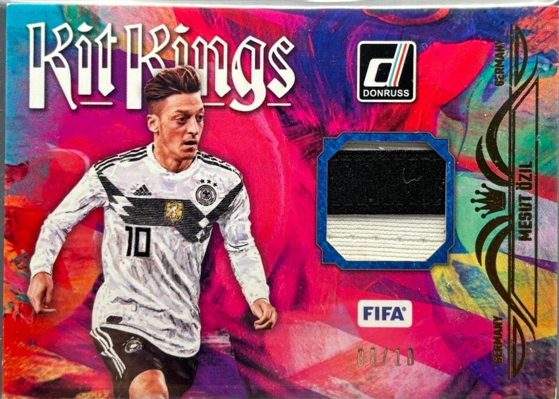 Mesut Ozil [Gold] #KK-MOZ