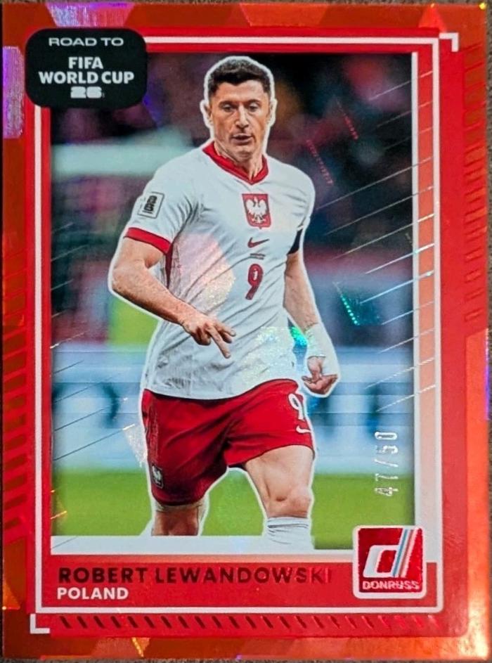 Robert Lewandowski [Red Cubic] #197