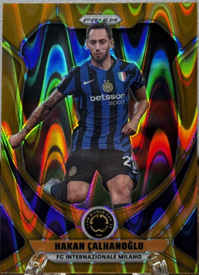 Hakan Calhanoglu [Gold Seismic] #89
