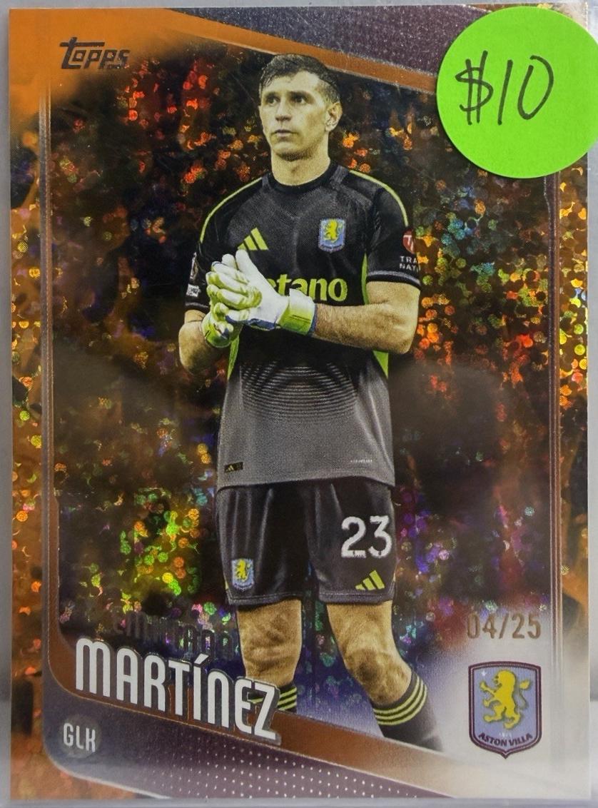 Emiliano Martinez [Orange] #75