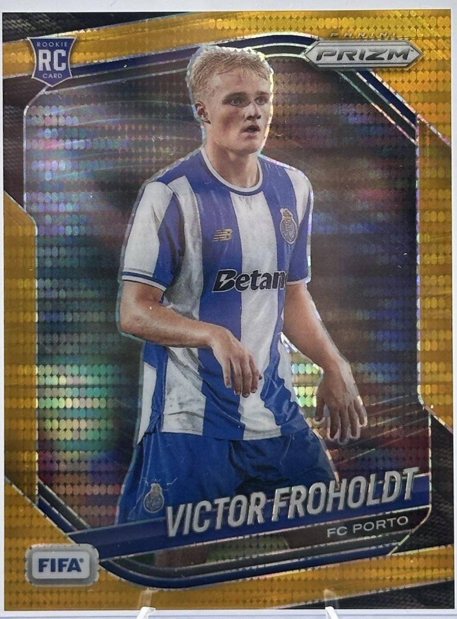 Victor Froholdt [Soccer Ball] #265
