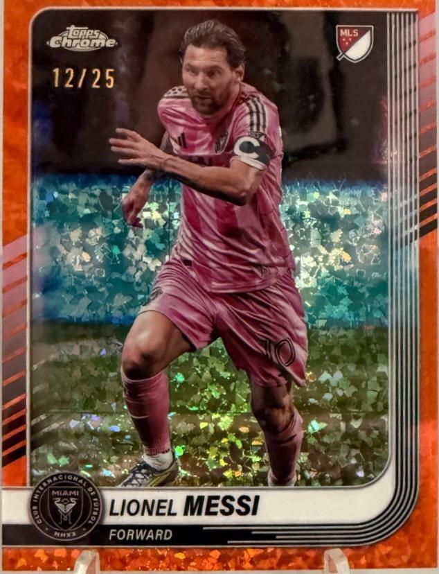 Lionel Messi [Orange Mini-Diamonds Refractor] #10