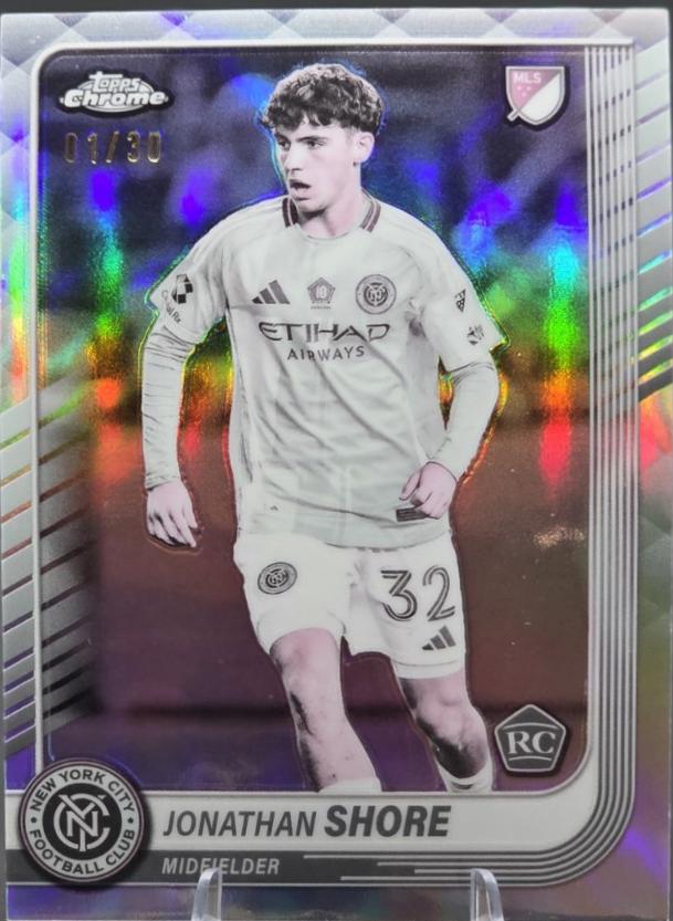 Jonathan Shore [Pearl Refractor] #80