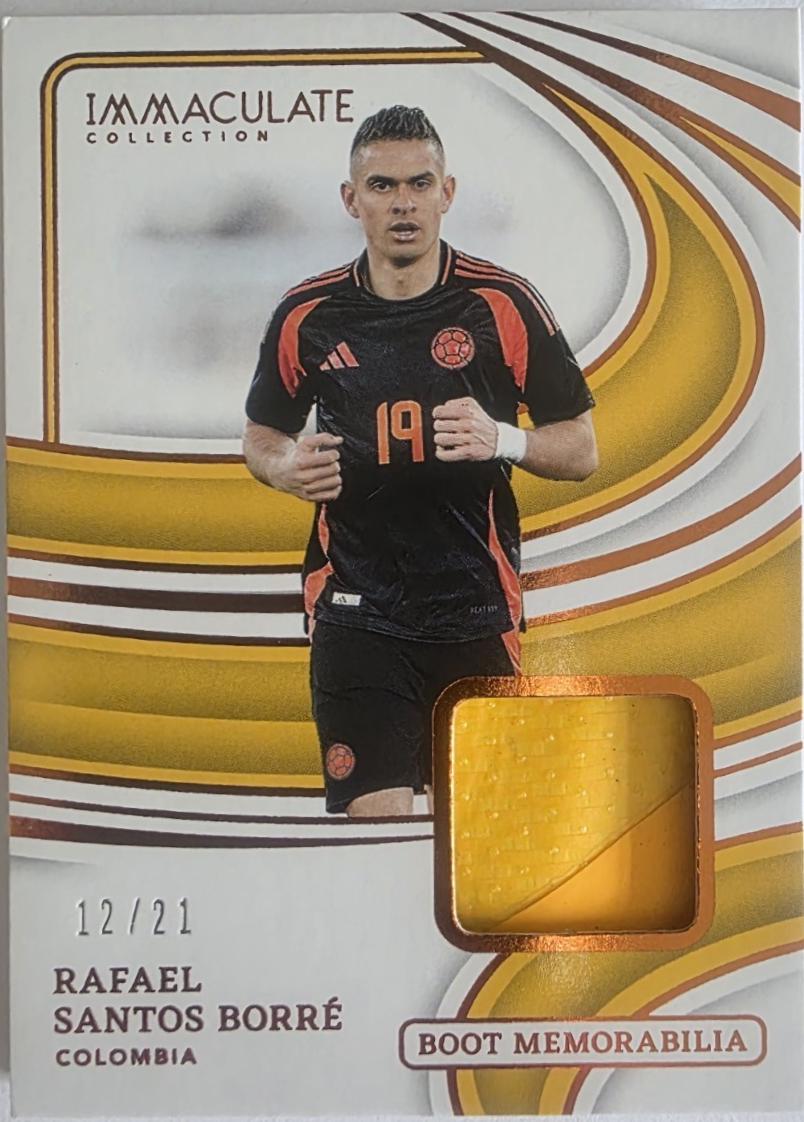 Rafael Santos Borre #8
