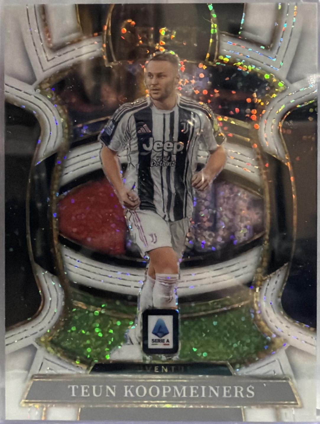 Teun Koopmeiners [White Sparkle] #16