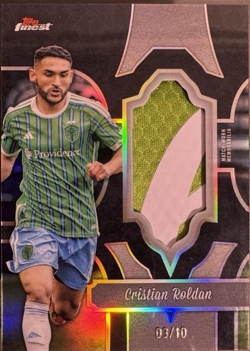 Cristian Roldan [Black Refractor] #FF-CR