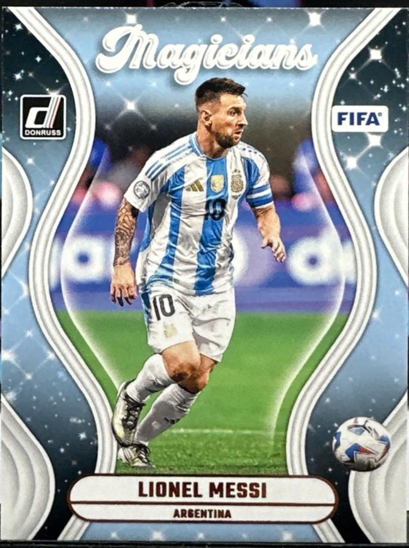 Lionel Messi [Gold] #10