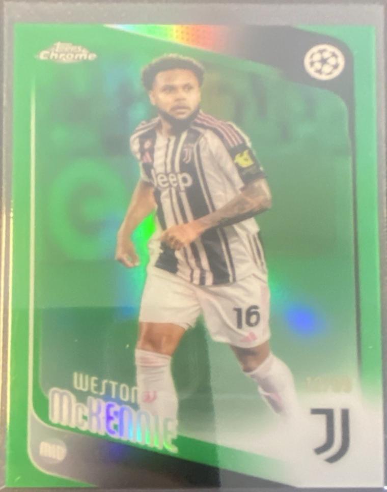 Weston McKennie [Green Refractor] #15