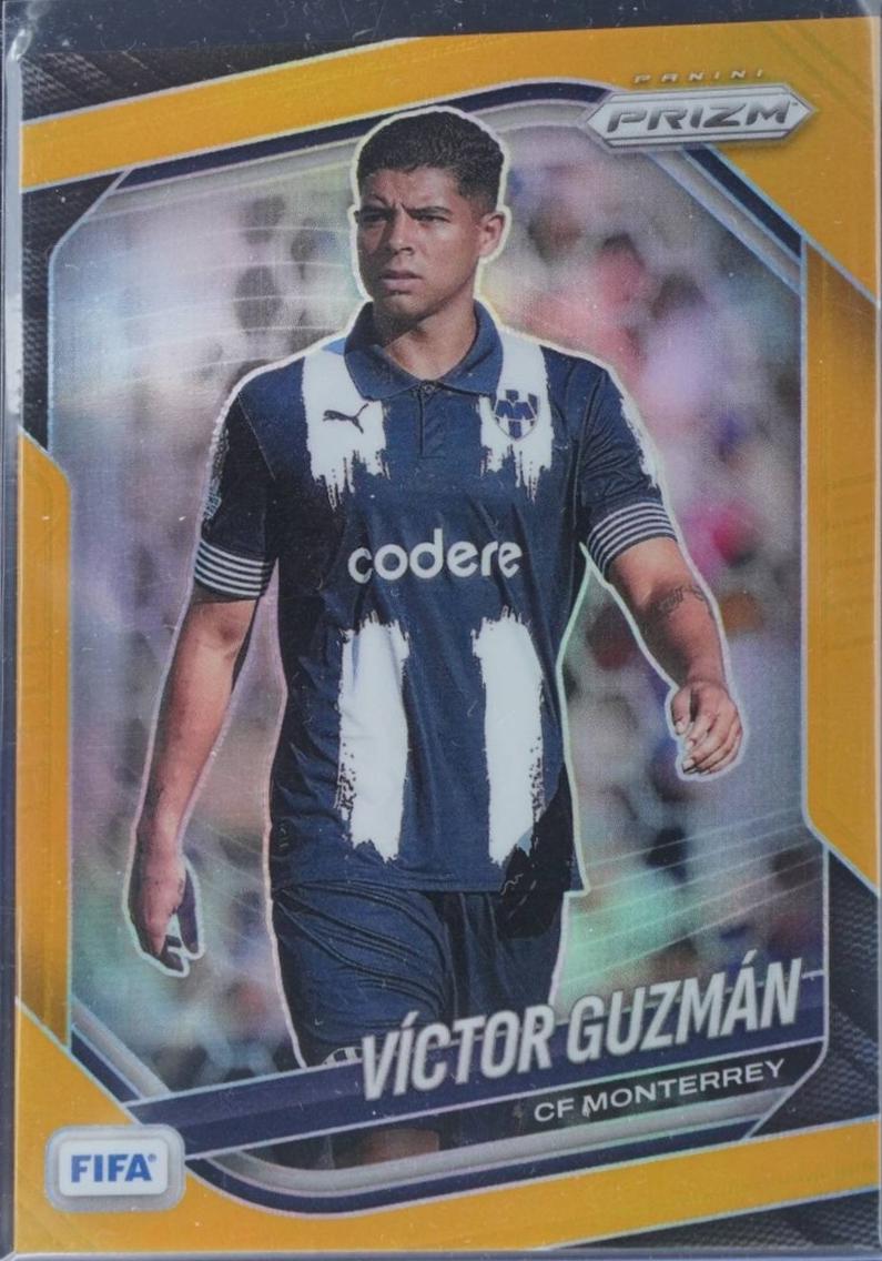 Victor Guzman [Gold] #137