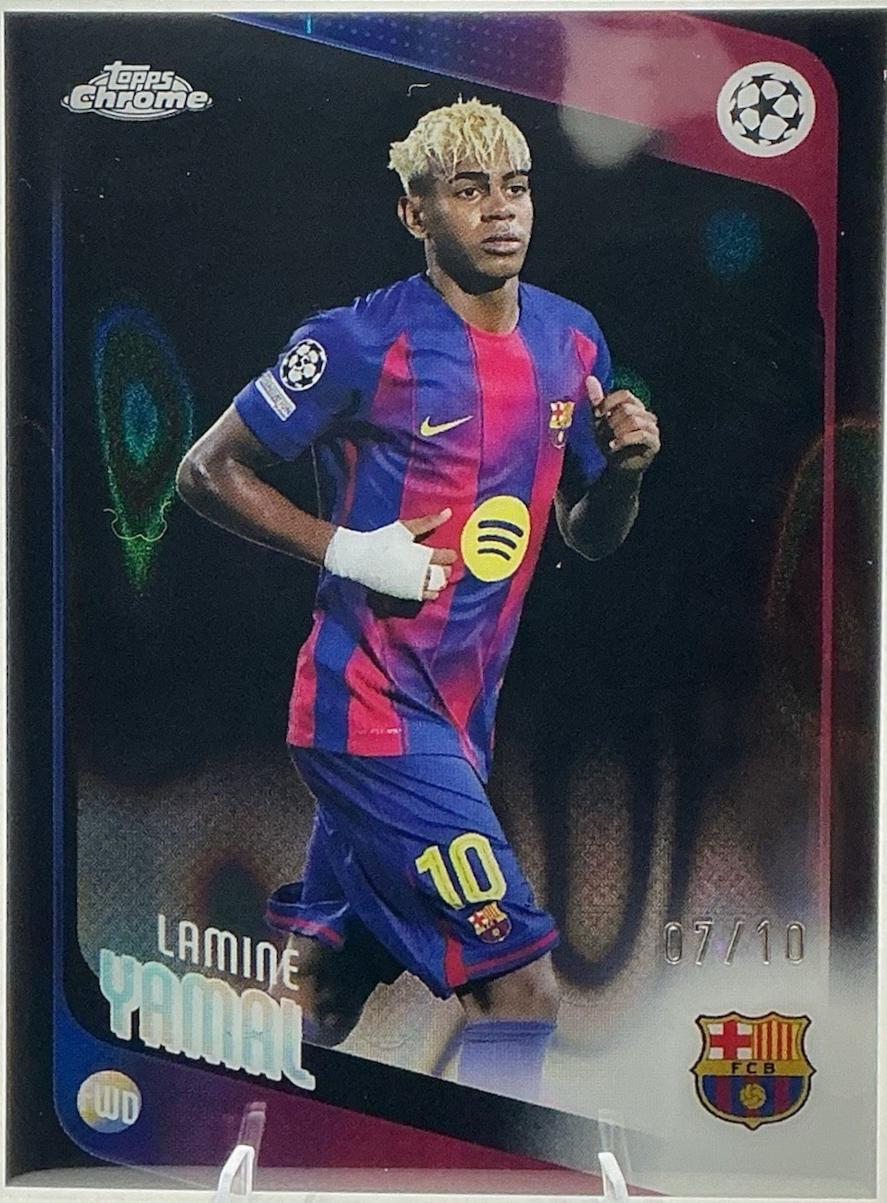 Lamine Yamal [Black Refractor] #10